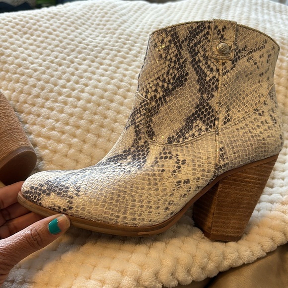 Vince Camuto Booties - Picture 5 of 5